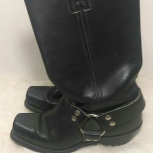 Leather boots . Women's.